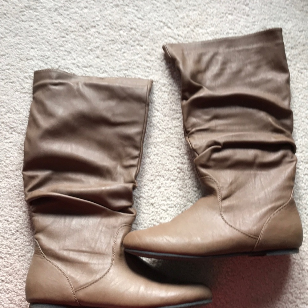 Charlotte Russe tobacco brown boot